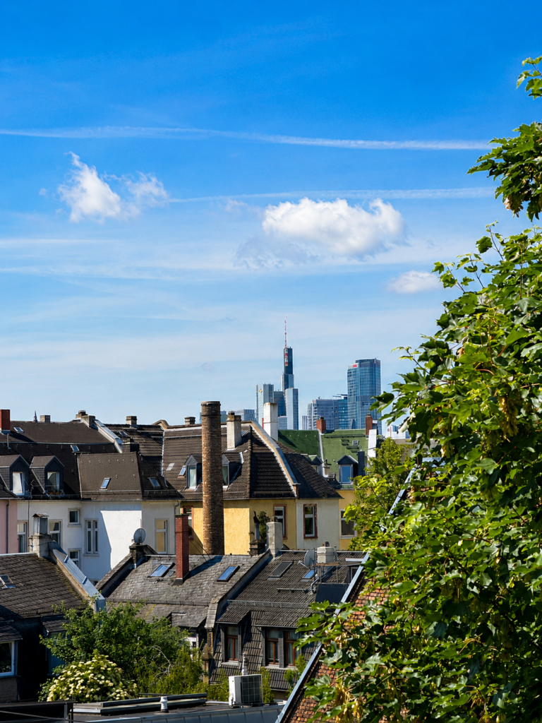 Frankfurt am Main - Seltene Gelegenheit im Nordend: Komplette Altbauetage mit 2 Eigentumswohnungen