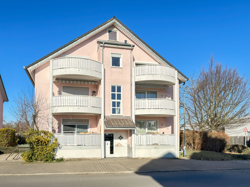 Mühlheim am Main - Elegante Maisonettewohnung mit Studio und zwei Balkonen in Bestlage